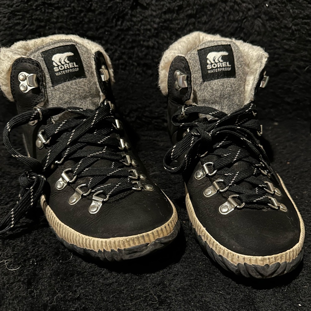 Sorel Out N About Conquest Waterproof Suede Boot